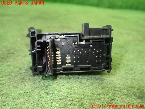 1UPJ-9231556245]ヴォクシー(ノア)(ZRR80W)左前パワーウィンドウスイッチ 中古_3