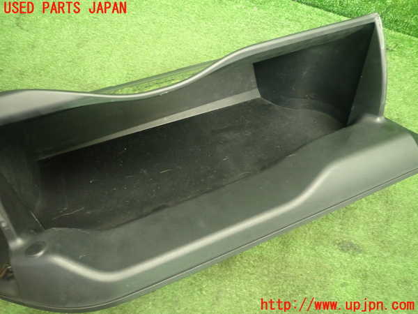 1UPJ-9231557517]ヴォクシー(ノア)(ZRR80W)グローブボックス2 中古_3