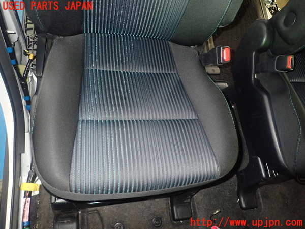 1UPJ-9231557035]ヴォクシー(ノア)(ZRR80W)運転席シート 中古_2