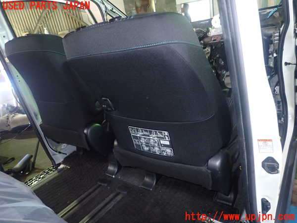 1UPJ-9231557035]ヴォクシー(ノア)(ZRR80W)運転席シート 中古_4