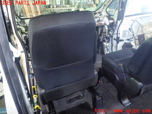 1UPJ-9231557065]ヴォクシー(ノア)(ZRR80W)助手席シート 中古_4
