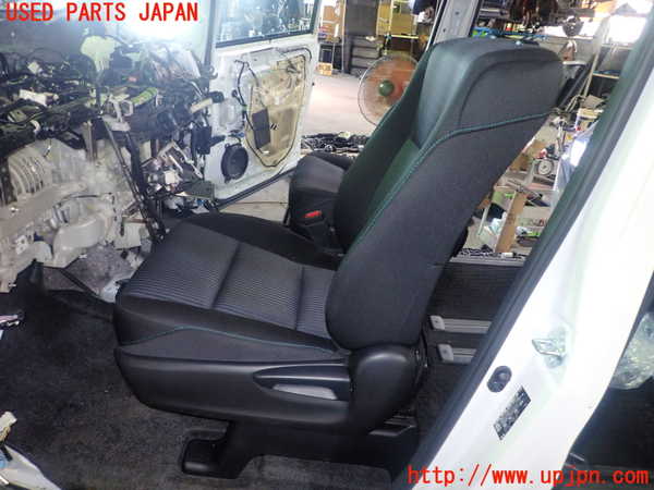 1UPJ-9231557065]ヴォクシー(ノア)(ZRR80W)助手席シート 中古_5