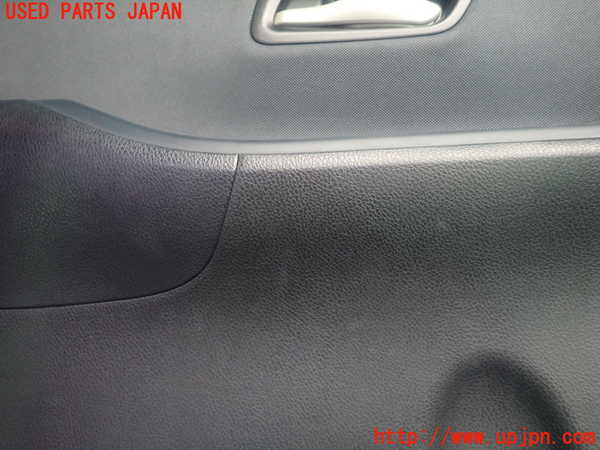 1UPJ-9231551264]ヴォクシー(ノア)(ZRR80W)左前ドア内張り 中古_3