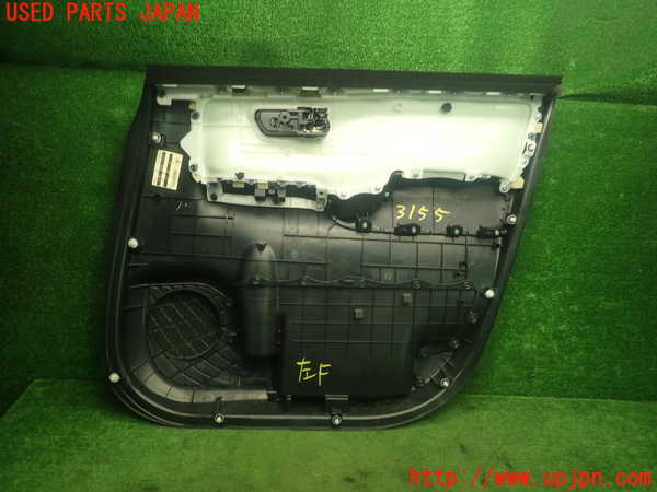 1UPJ-9231551264]ヴォクシー(ノア)(ZRR80W)左前ドア内張り 中古_5