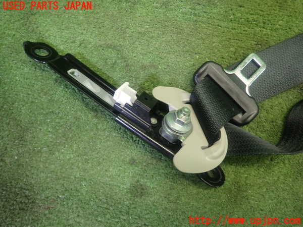 1UPJ-9231557045]ヴォクシー(ノア)(ZRR80W)運転席シートベルト 中古_3