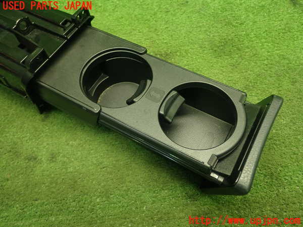 1UPJ-9231557810]ヴォクシー(ノア)(ZRR80W)ドリンクホルダー 中古_4
