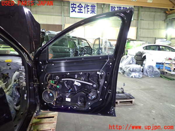 1UPJ-9231561230]ボルボ・XC60(DB4204TXC)右前ドア 43R-001106 中古_4