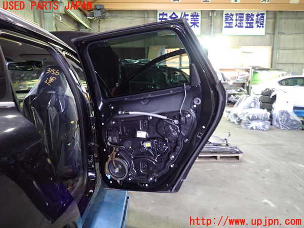 1UPJ-9231561290]ボルボ・XC60(DB4204TXC)右後ドア 43R-00053 中古_5