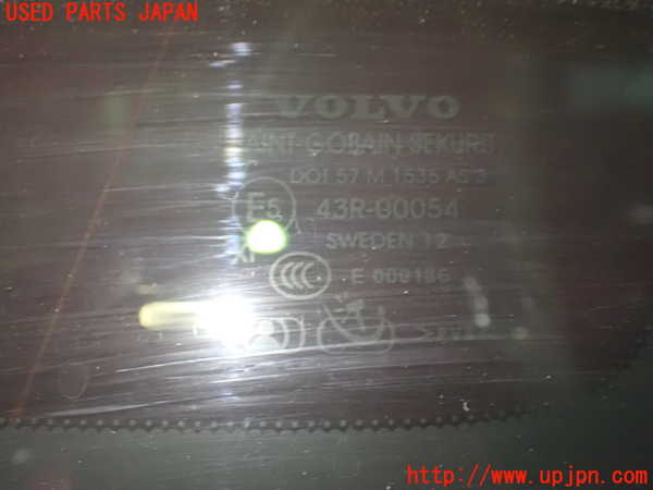 1UPJ-9231561380]ボルボ・XC60(DB4204TXC)右クォーターガラス 43R-00054 中古_2