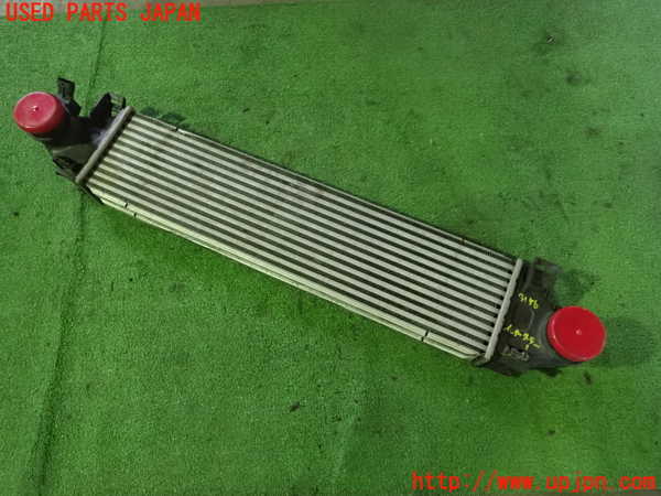 1UPJ-9231562451]ボルボ・XC60(DB4204TXC)インタークーラー1 中古_4
