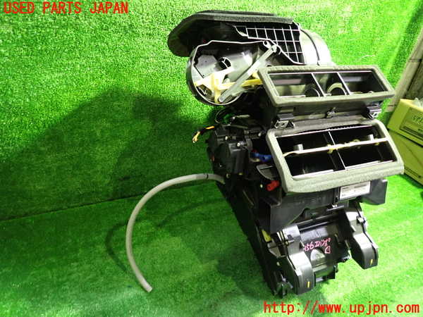 1UPJ-9231566081]ボルボ・XC60(DB4204TXC)エバポレーター1 中古_4