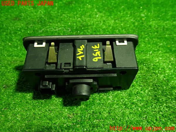 1UPJ-9231566285]ボルボ・XC60(DB4204TXC)ライトスイッチ 中古_3
