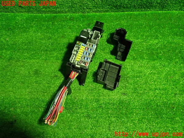 1UPJ-9231566742]ボルボ・XC60(DB4204TXC)ヒューズボックス2 中古_3