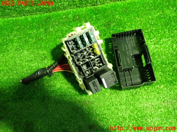 1UPJ-9231566743]ボルボ・XC60(DB4204TXC)ヒューズボックス3 中古_2