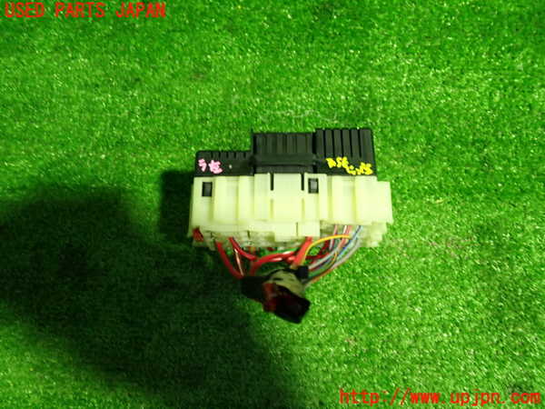 1UPJ-9231566743]ボルボ・XC60(DB4204TXC)ヒューズボックス3 中古_3