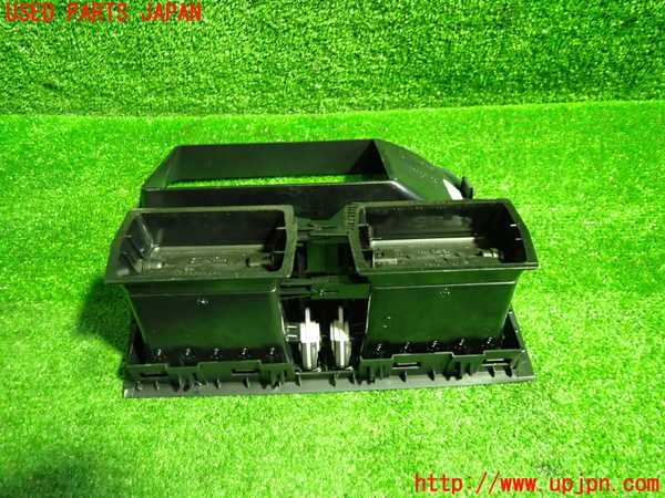 1UPJ-9231567528]ボルボ・XC60(DB4204TXC)エアコン吹き出し口3 真中 中古_2