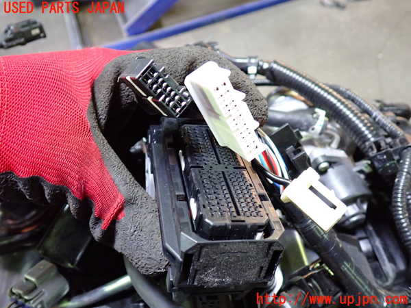 1UPJ-9231572010]ノア(ヴォクシー)(MZRA90W)エンジン M20A-FSK 中古_3