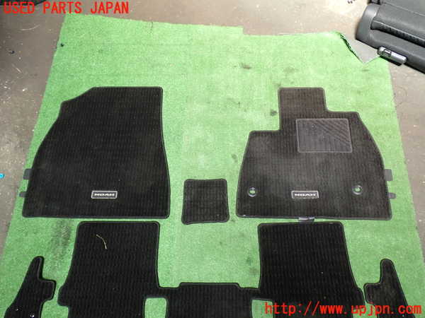 1UPJ-9231577800]ノア(ヴォクシー)(MZRA90W)フロアマット 中古_2
