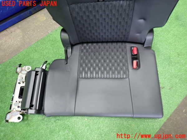 1UPJ-9231577235]ノア(ヴォクシー)(MZRA90W)右3列目シート 中古_3