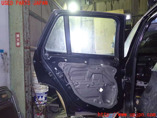 1UPJ-9231581320]BMW X1 E84(VL25)左後ドア AGC M188 中古_4