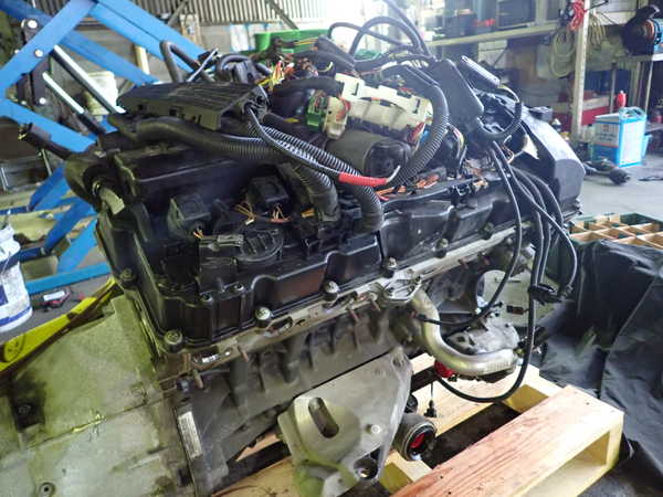 1UPJ-9231582010]BMW X1 E84(VL25)エンジン N52B30A 4WD 【ジャンク】_3