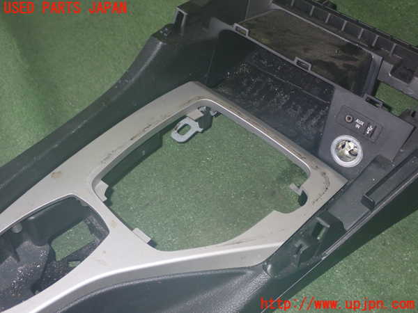1UPJ-9231587540]BMW X1 E84(VL25)センターコンソール 中古_2