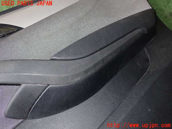1UPJ-9231581234]BMW X1 E84(VL25)右前ドア内張り 中古_3