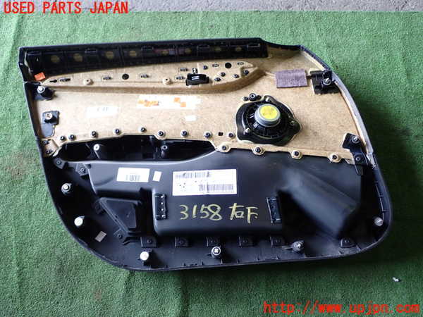 1UPJ-9231581234]BMW X1 E84(VL25)右前ドア内張り 中古_5