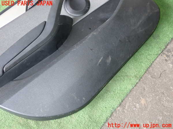 1UPJ-9231581264]BMW X1 E84(VL25)左前ドア内張り 中古_2