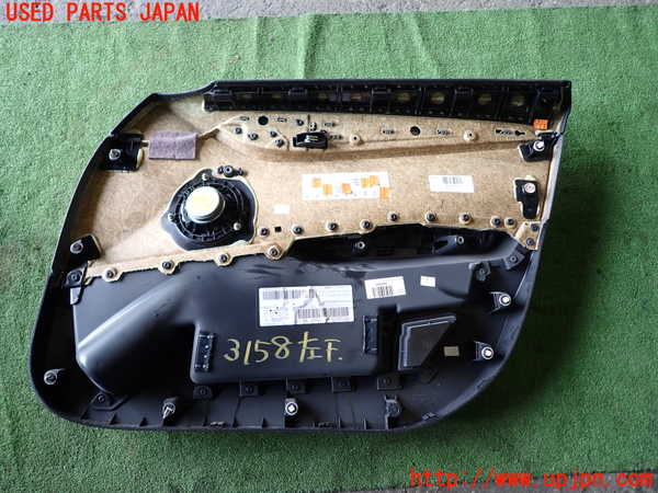 1UPJ-9231581264]BMW X1 E84(VL25)左前ドア内張り 中古_5