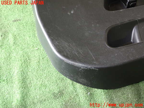 1UPJ-9231581578]BMW X1 E84(VL25)バックドア内張り 中古_4