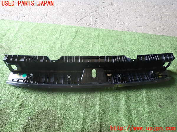 1UPJ-9231587772]BMW X1 E84(VL25)ラゲッジトレイ2 中古_4