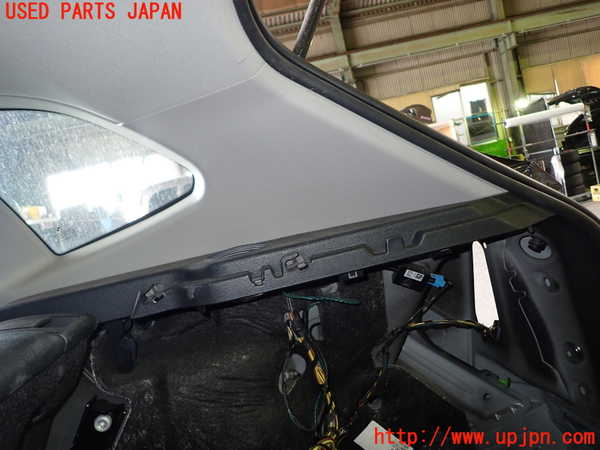 1UPJ-9231587675]BMW X1 E84(VL25)右リアピラートリム 中古_2