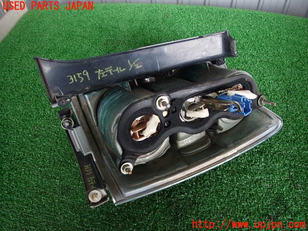 2UPJ-9231591536]クラウン エステート(JZS171W)左テールランプ 中古_2
