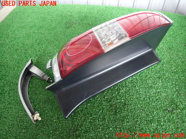 2UPJ-9231591536]クラウン エステート(JZS171W)左テールランプ 中古_3