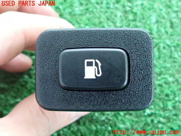 2UPJ-9231596310]クラウン エステート(JZS171W)スイッチ5 (フューエルリッド) 中古_3