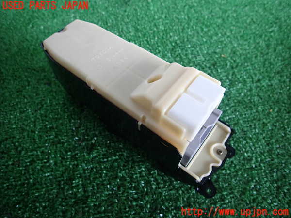 2UPJ-9231596240]クラウン エステート(JZS171W)右前パワーウィンドウスイッチ 中古_2