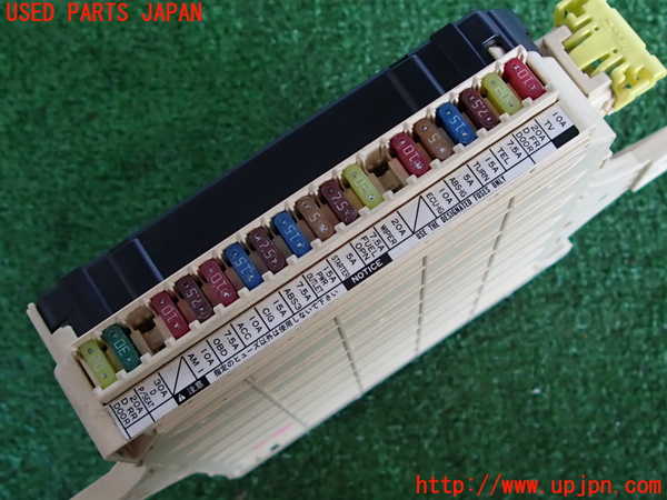 2UPJ-9231596741]クラウン エステート(JZS171W)ヒューズボックス1 中古_3