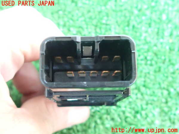 2UPJ-9231596290]クラウン エステート(JZS171W)ハザードスイッチ 中古_4