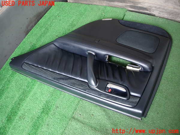 2UPJ-9231591294]クラウン エステート(JZS171W)右後ドア内張り 中古_3