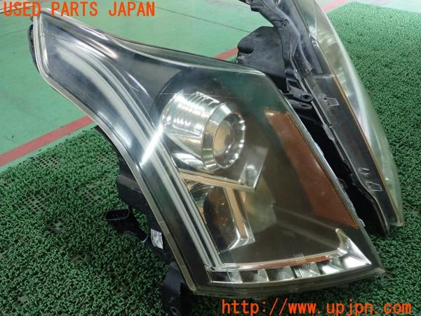 3UPJ=9231600561]キャデラック SRX クロスオーバー(T166C-型式不明)EAGLE EYES イーグルアイズ GM604-B1WPA ヘッドライト 左右 中古_4