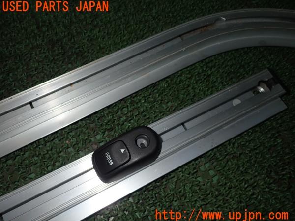 3UPJ=9231600645]キャデラック SRX クロスオーバー(T166C-型式不明)テールゲートカーゴレール ラゲッジルーム バー 3点セット 中古_3