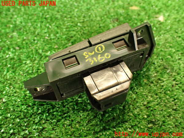 2UPJ-9231606306]キャデラック・SRX クロスオーバー(T166C-)スイッチ1 (ソナー) 中古_3