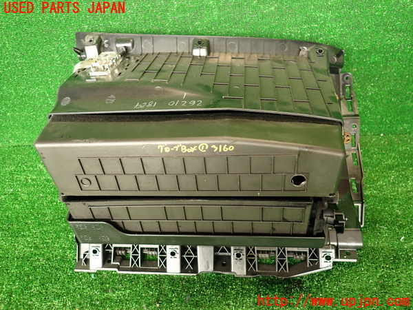 2UPJ-9231607516]キャデラック・SRX クロスオーバー(T166C-)グローブボックス1 中古_4