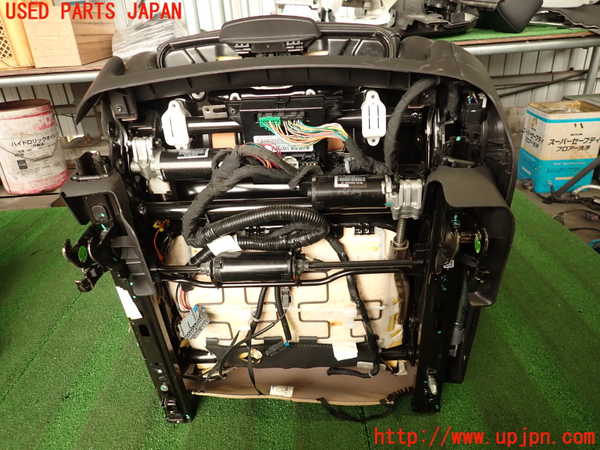 2UPJ-9231607035]キャデラック・SRX クロスオーバー(T166C-)運転席シート 中古_5
