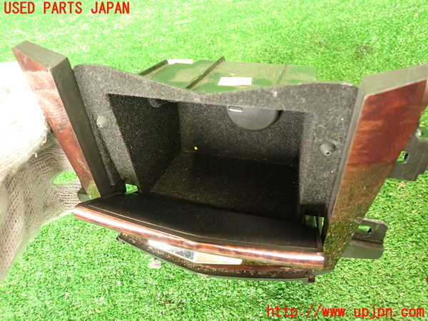 2UPJ-9231607841]キャデラック・SRX クロスオーバー(T166C-)小物入れ1 中古_4