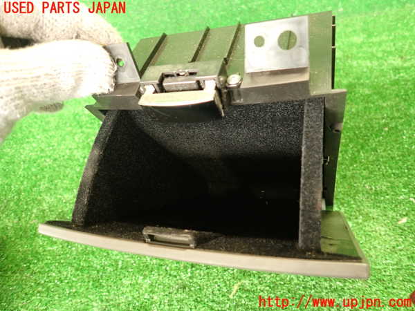 2UPJ-9231607842]キャデラック・SRX クロスオーバー(T166C-)小物入れ2 中古_4