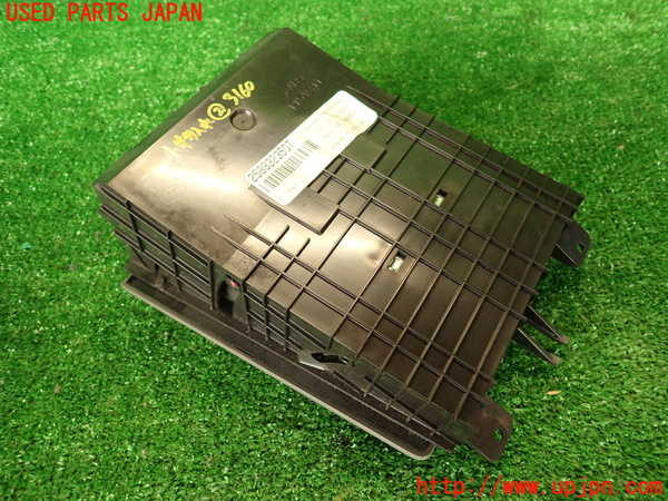 2UPJ-9231607842]キャデラック・SRX クロスオーバー(T166C-)小物入れ2 中古_5