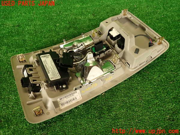 2UPJ-9231606411]キャデラック・SRX クロスオーバー(T166C-)ルームランプ1 (真中 1列目) 中古_4