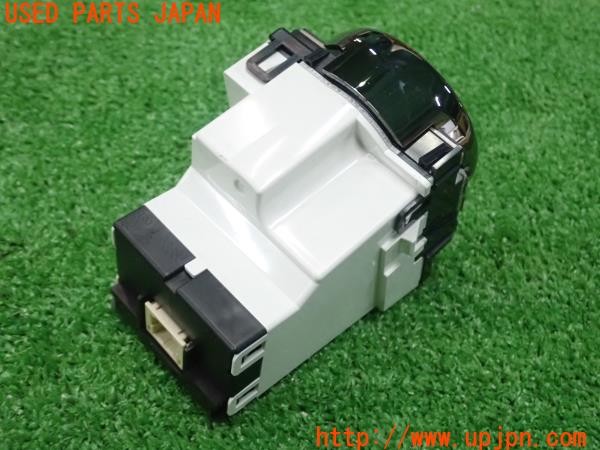 3UPJ=9231610580]レクサス LS460(USF40)後期 純正 83910-50080 時計 クロックASSY 中古_2